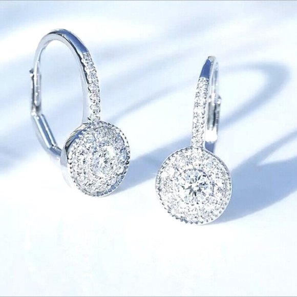New Gorgeous 14k Plated Silver Sim. Diamond Earrings - Picture 2 of 3